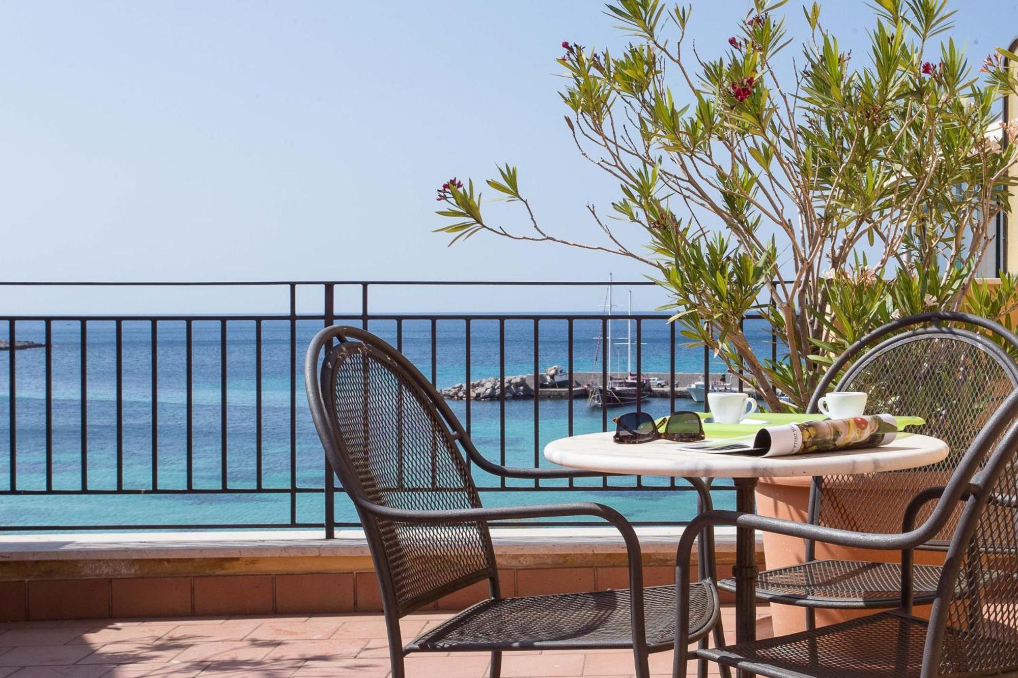 Palermo Mare Holidays Sferracavallo Luaran gambar