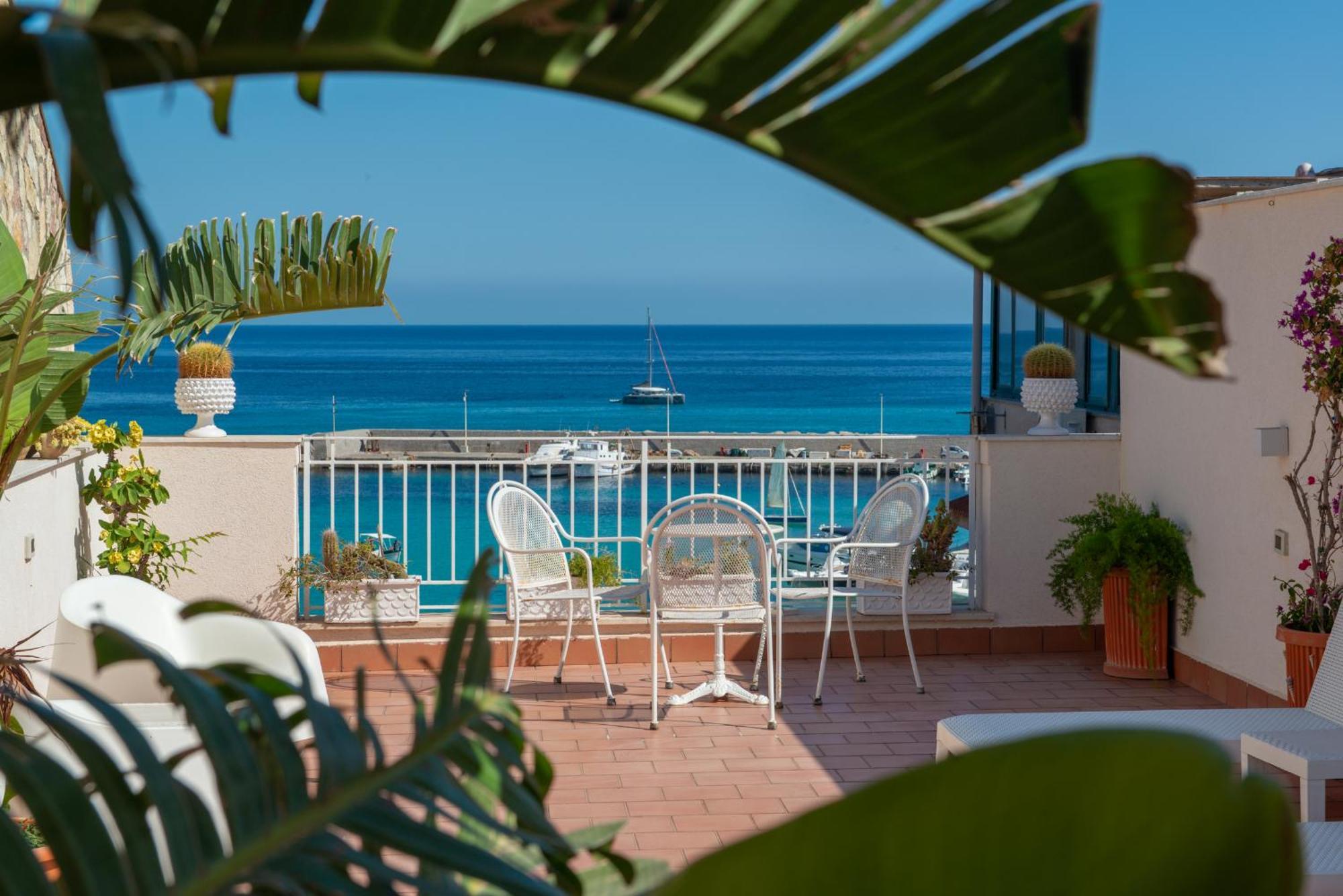 Palermo Mare Holidays Sferracavallo Luaran gambar